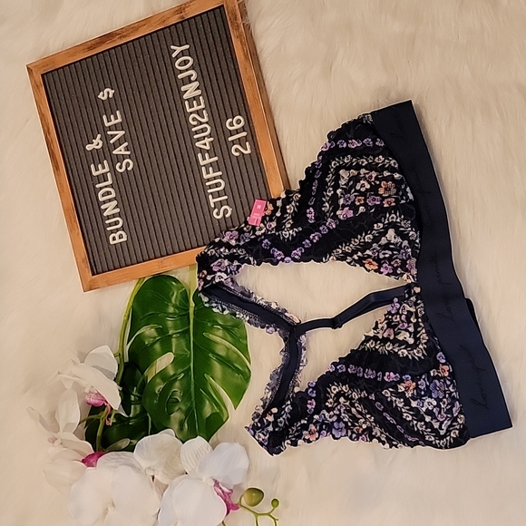 NWT Victoria's Secret PINK Lace Bralette 😍 - Picture 1 of 8